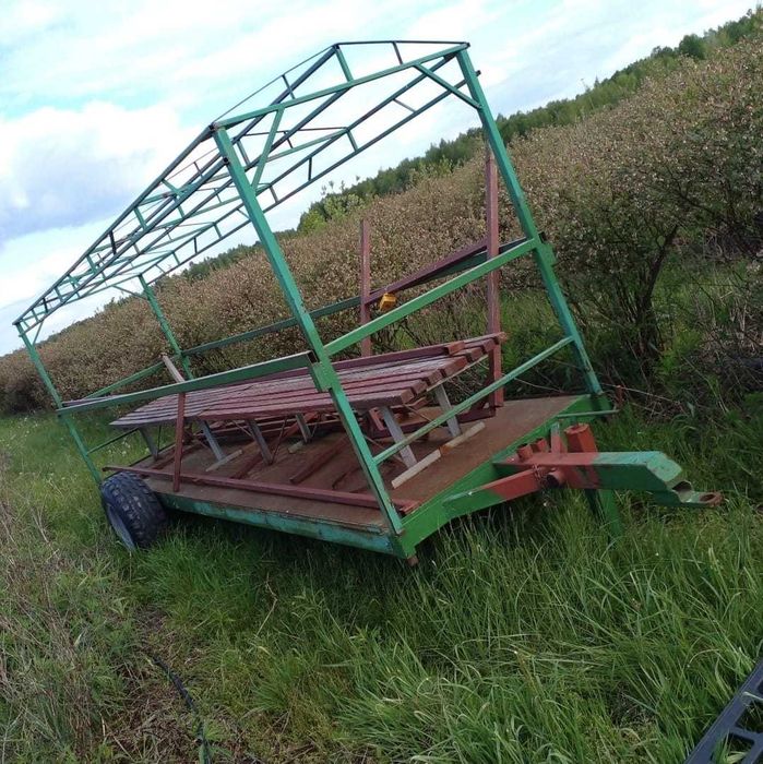 Przyczepa wózek sadowniczy z plandeką