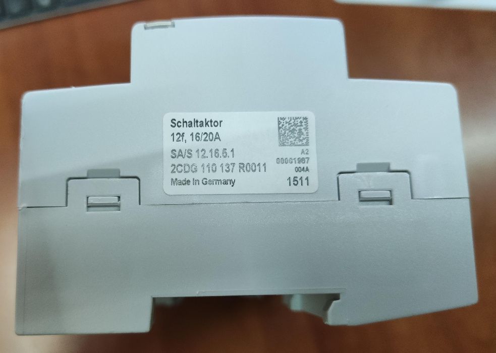 Abb Knx Sa/s 12.16.5.1 реле / бинарный выход 12-канальный, 16/20ах