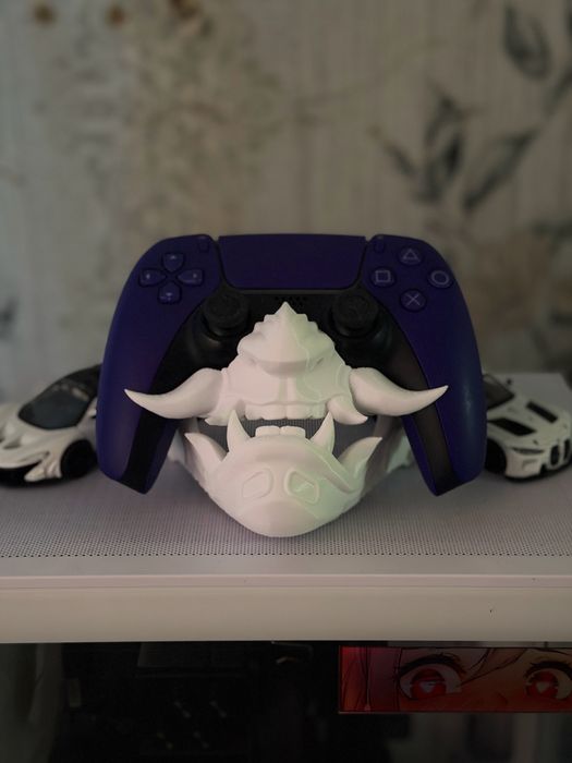 Стильний тримач підставка для геймпада PS5 / Xbox / PS4 Маска Ханья
