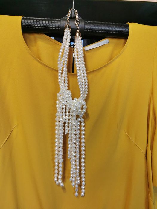 Korale białe perły