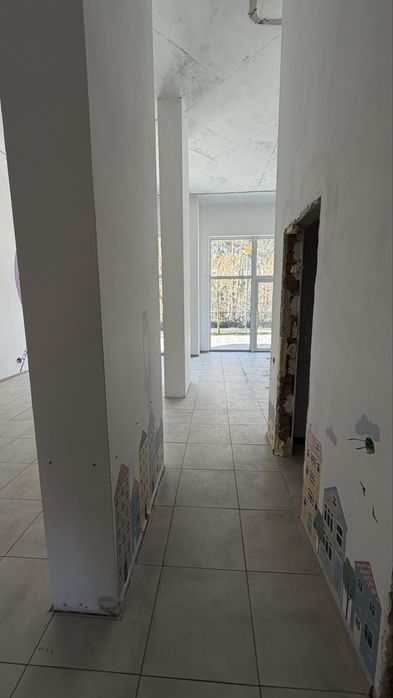 Оренда 103 кв м На Прорізній фасад