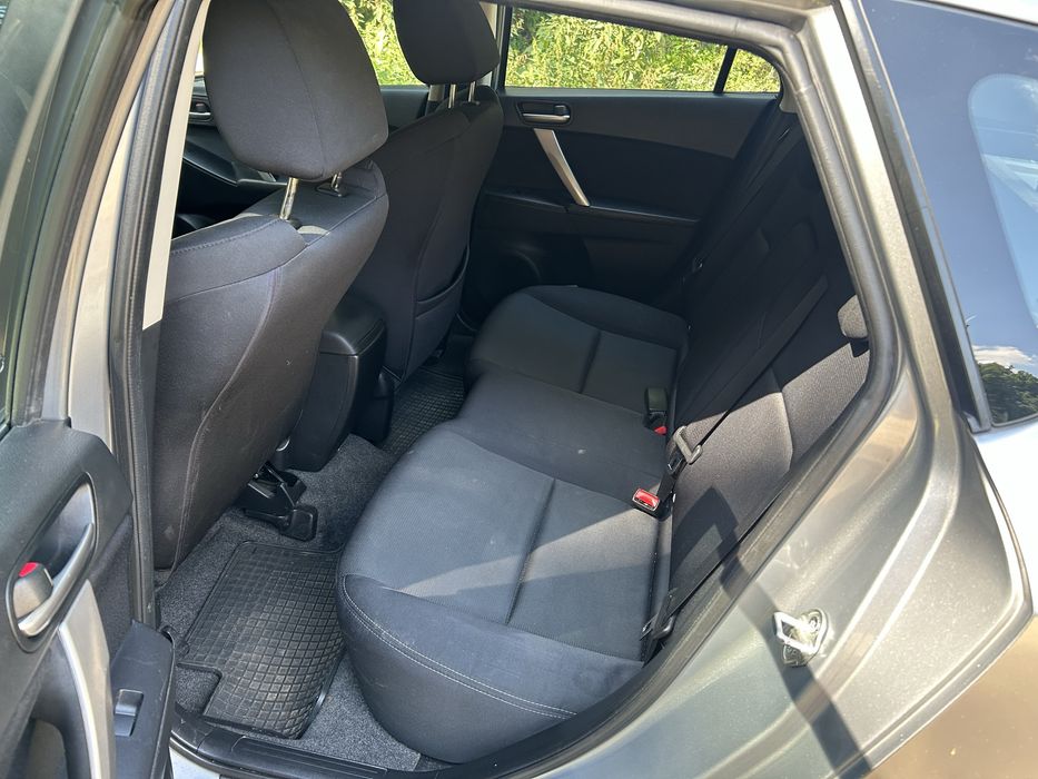 Mazda 3 1.6 benzyna 2011