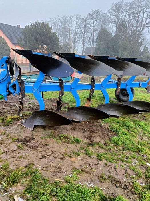 Pług overum 5 skibowy obrotowy