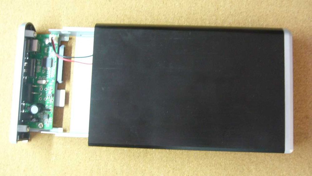 Caixa para disco externo