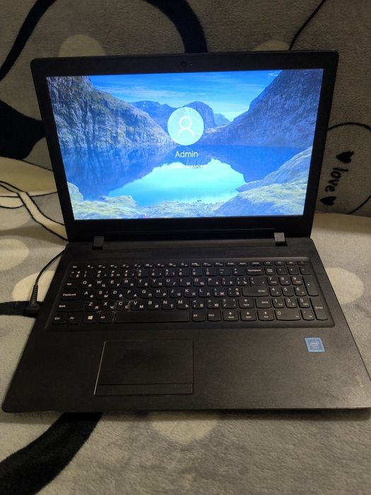 Продам ноутбук Леново Lenovo пам'ять 465гб в гарному стані