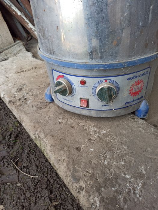 Продам німецьку пральну,