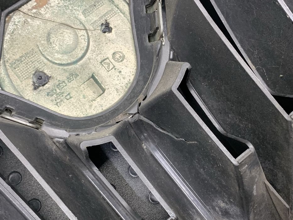 Решітка радіатора Skoda Octavia A5 рестайлінг решотка Шкода а5 гриль