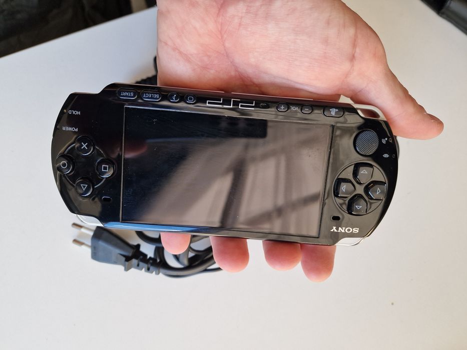 Sony PSP 3001 com carregador