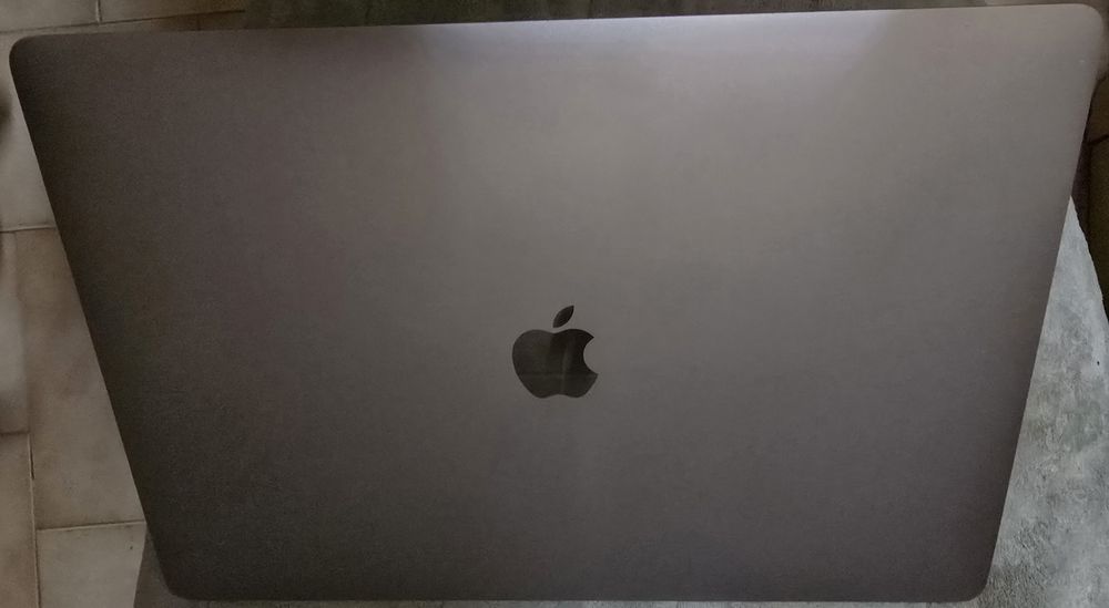 Ecrã para MacBook Pro 15 / 2016 / 2017/ 2018 / 2019