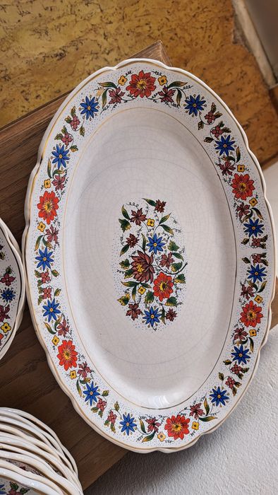 Serviço de jantar clássico_26 peças_louças Pinheira-Aveiro