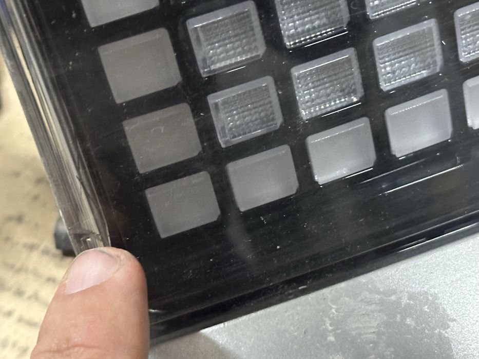 HYUNDAI IONIQ 5 крепления заднего бампера и катафоты поворотники