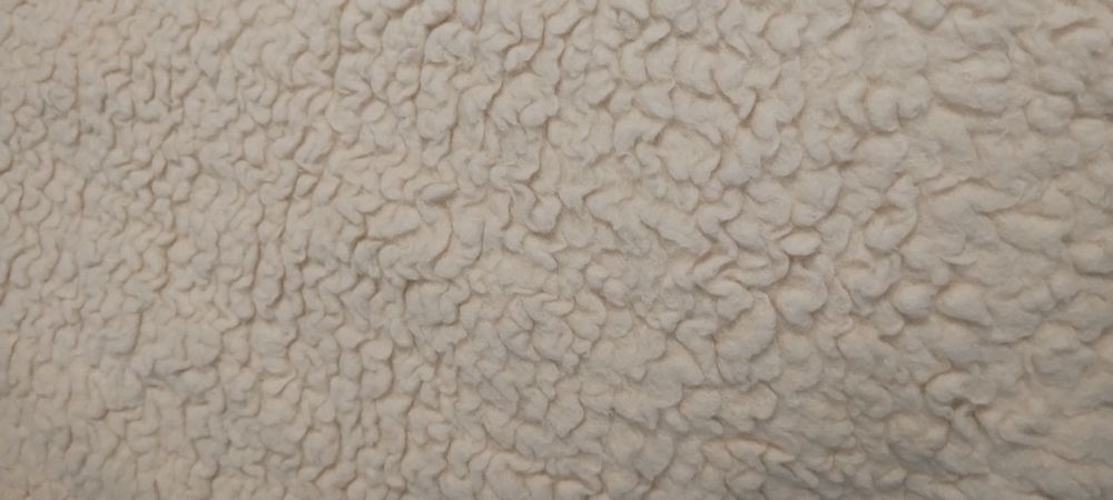 Poduszki 100% wełna owcza 2 sztuki używane.