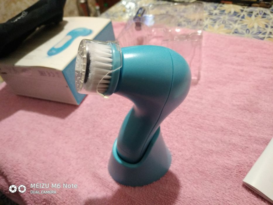 Аппарат SkinPro для очищения кожи лица