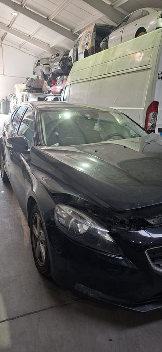 Volvo v40 ano 2016 para pecas
