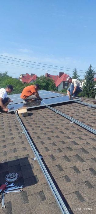 Сонячні панелі. Монтаж та підключення сонячних електростанцій.