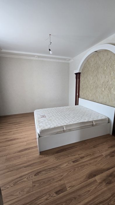 Продаж будинку м Тараща в сучасному ремонті