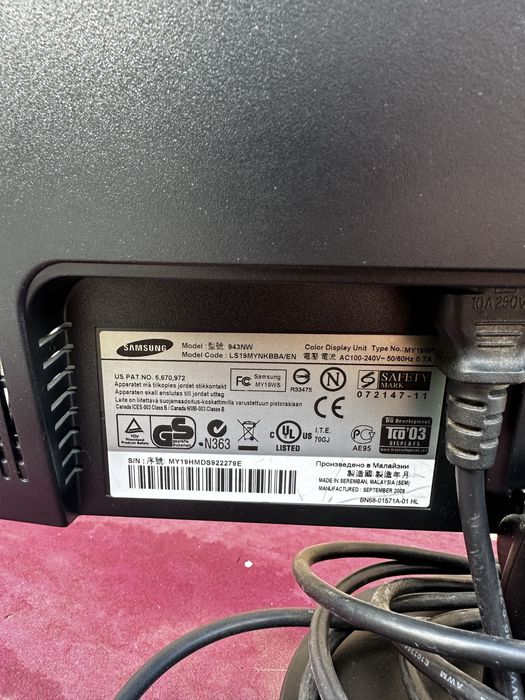 Монитор Samsung