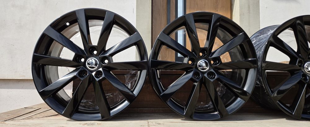 18 5x112 OEM Skoda Octavia 3 jak nowe Superb