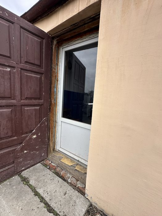 Продаж половинки будинку. Дешево!