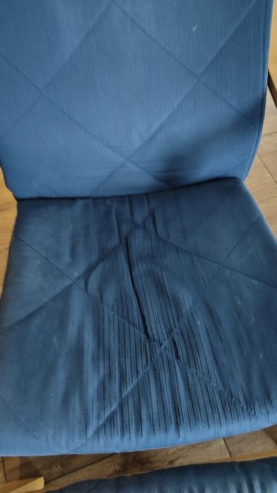 Fotel Poang z Ikea z podnóżkiem