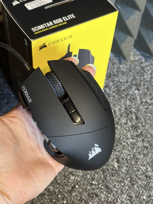 Myszka Corsair Scimitar RGB Elite