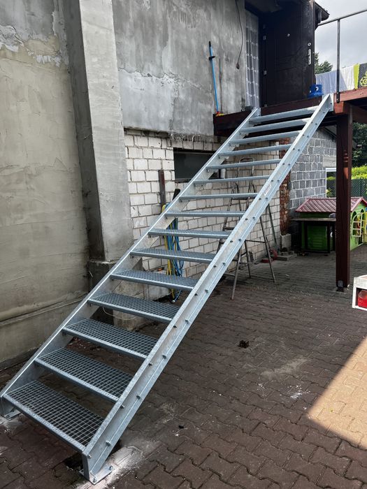 Schody metalowe zewnętrzne  stalowe techniczne  MIECHÓW