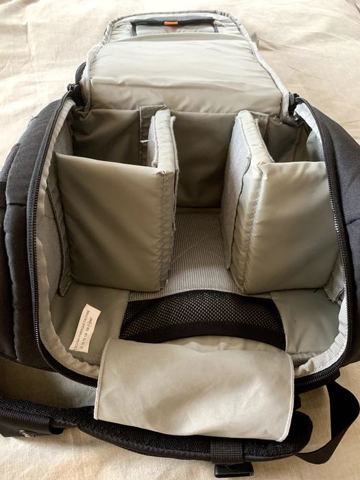 Mochila Lowepro SlingShot 200 AW