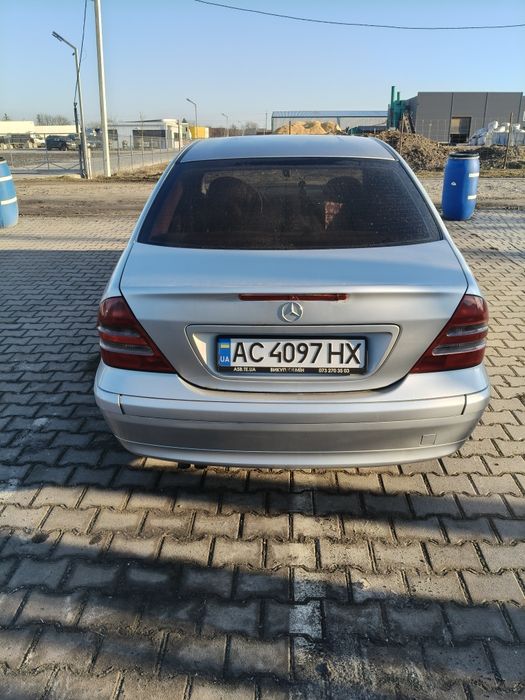 Мерседес w 203   .