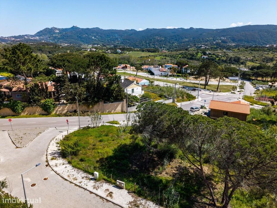 Lote de Terreno em Zona Premium – Nafarros, Sintra