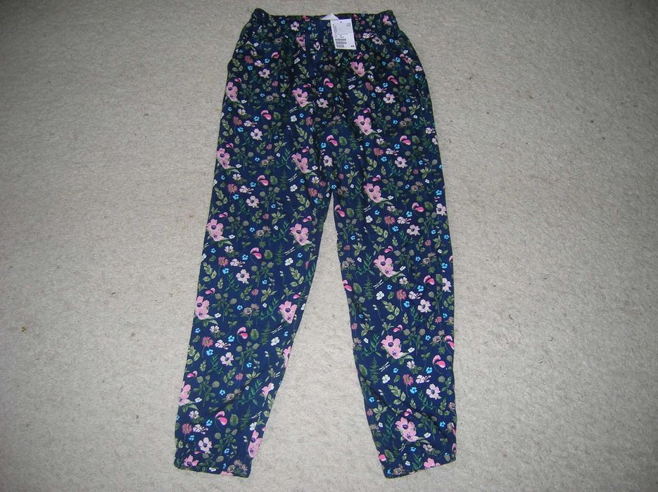 Spodnie w kwiatki nogawki na dole z  gumkami-joggersy-158-H&M-NOWE
