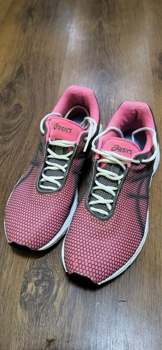 Кросівки ASICS 38р.