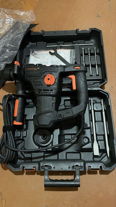 Перфоратор Dnipro-M BH-20