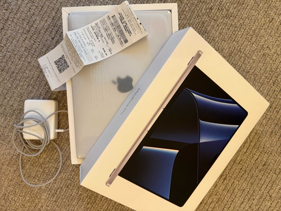 Apple MacBook Pro 14" | M2 Max | 32GB | 1TB SSD