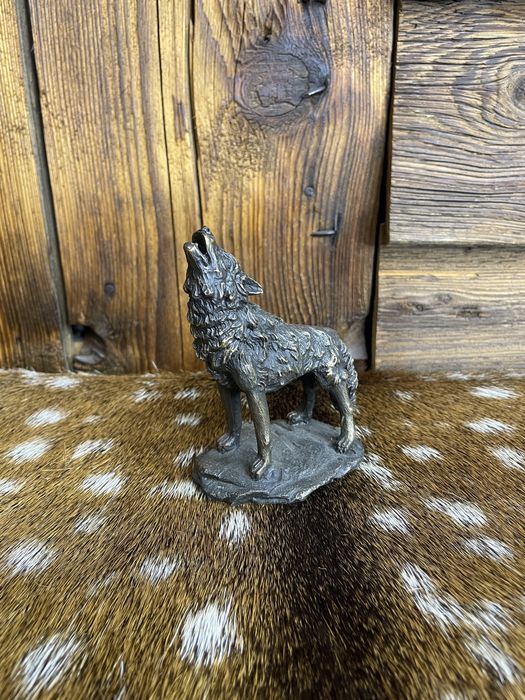 Wilk figurka z brązu myślistwo prezent S494