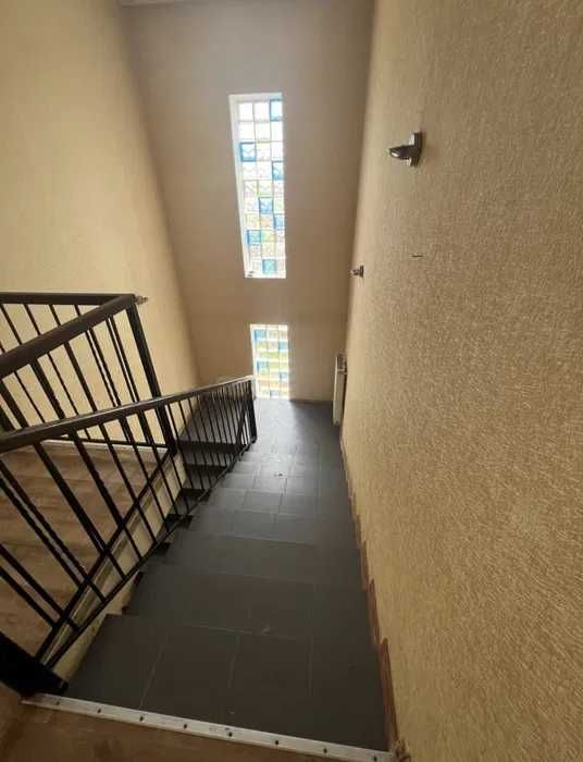 (13) Продам 2-поверховий будинок в смт.Таїрове