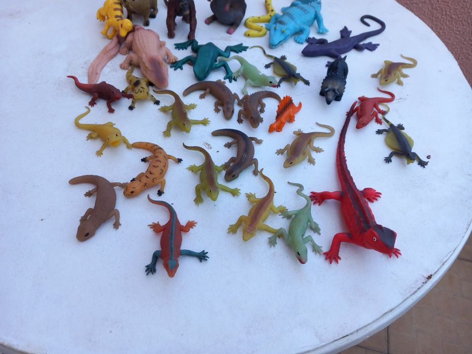 Animais em borracha