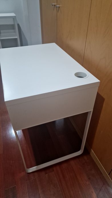 Secretária Ikea branca