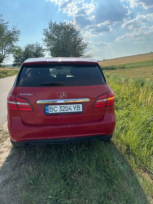 Mercedes Benz B-class 2016 р