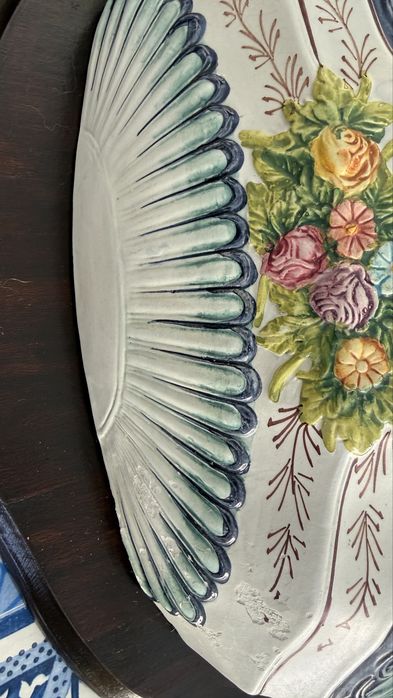 Fonte decorativa  antiga pintada a mão