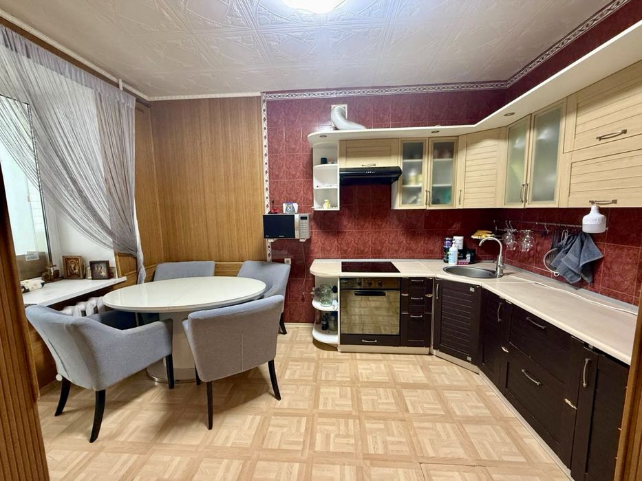 Продам 2к квартру. Рабочая 146. Уральская