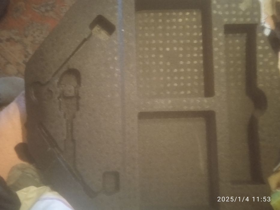 Продам новый пол багажник Мазда rx 7 2008