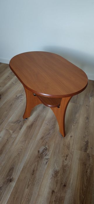 Stolik  oddam za darmo