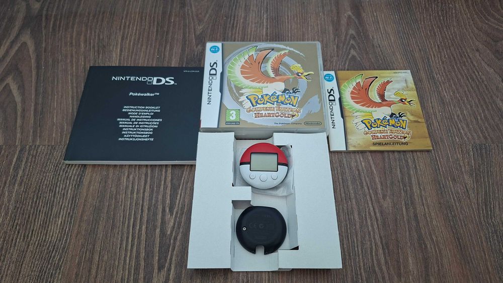 Konsola Nintendo 2DS przeźroczysty czerwony + gra HeartGold Złota Edyc