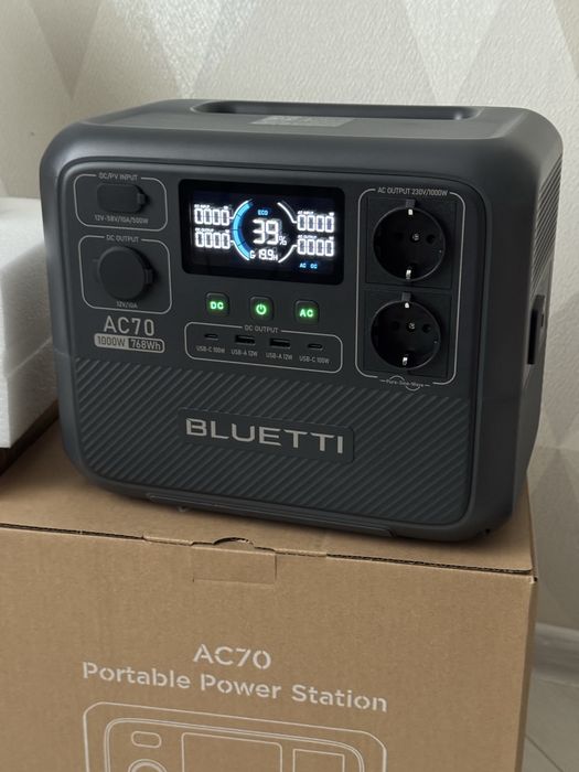 Нова зарядна станція Bluetti AC70 (768 ВТ•год) Європа