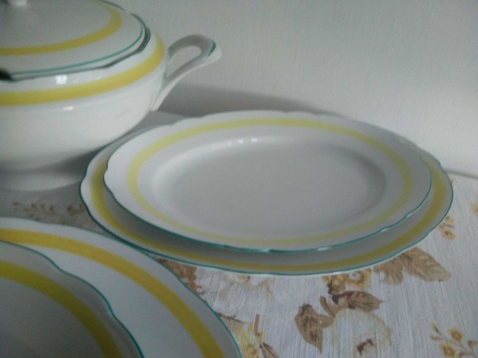 Ćmielów PRL serwis talerze porcelana zastawa Feston lata 70-te