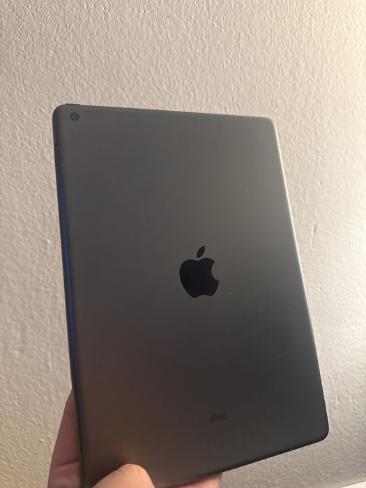 iPad 9ª Geração 10.2” 64GB Space Gray — Excelente Estado