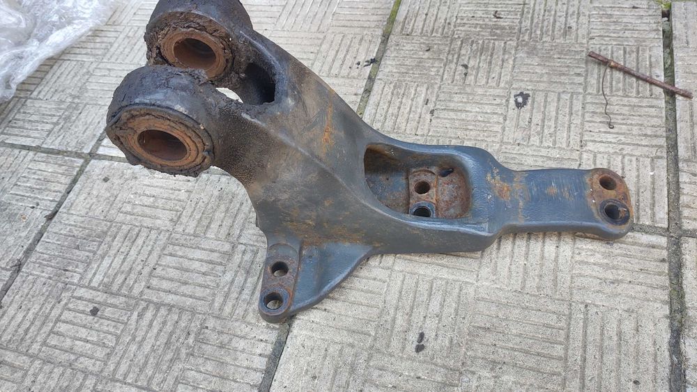 Кронштейн кабины в сборе Iveco Stralis Ивеко Стралис