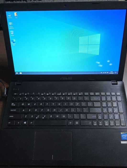 нотбук Asus X551M 8GB RAM 320GB HDD, Intel HD Graphics