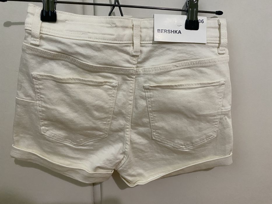 Шорти Bershka 36-38