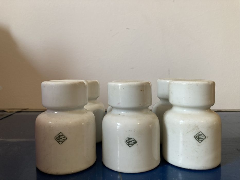 Ceramic Insulators437599277343713281